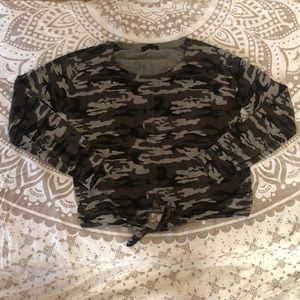 Sanctuary| Camo sleeved sweater top with tie front